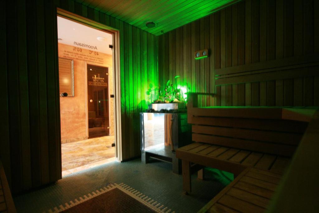 Grand Rose Spa Hotel Kuressaare Eksteriør bilde